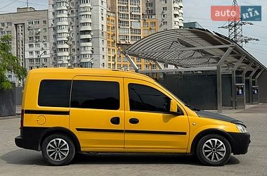 Мінівен Opel Combo 2008 в Дніпрі