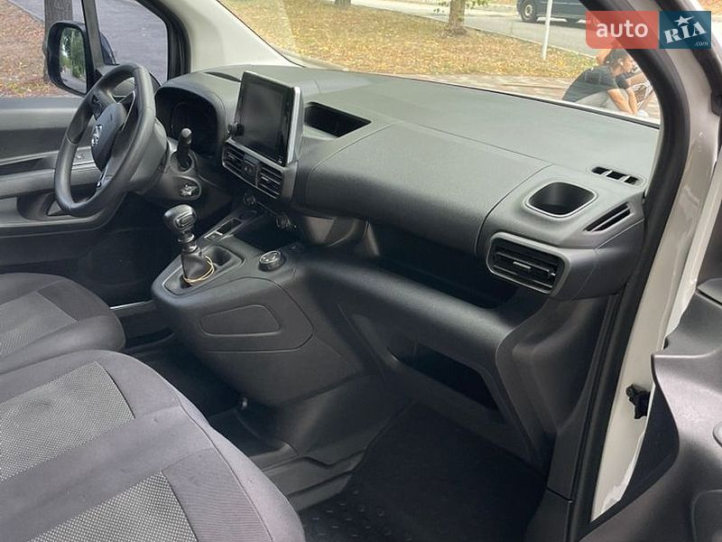 Вантажний фургон Opel Combo 2024 в Кропивницькому
