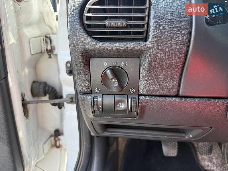 Грузовой фургон Opel Combo 2007 в Киеве
