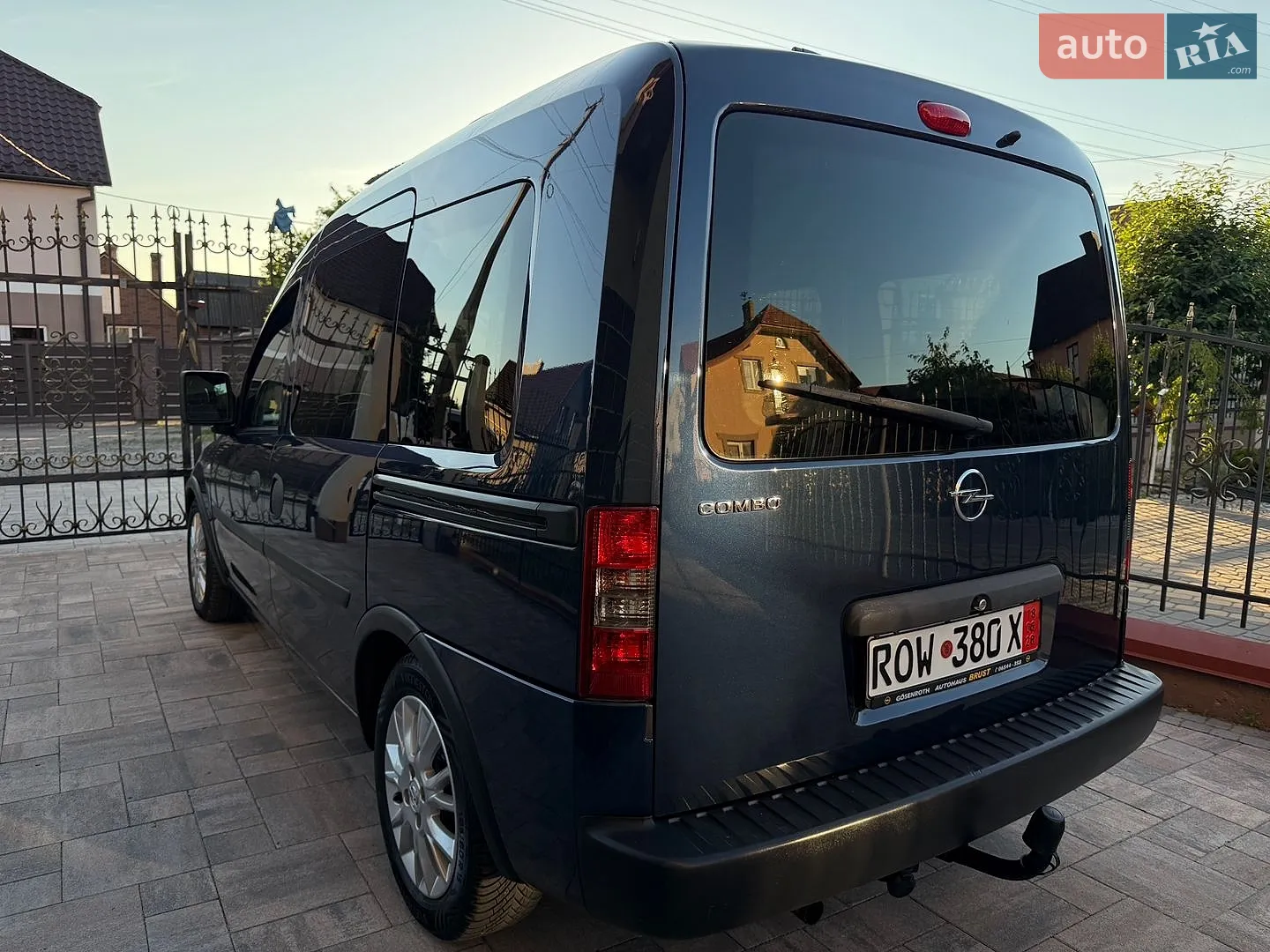2010 Opel Combo - мініатюра 16