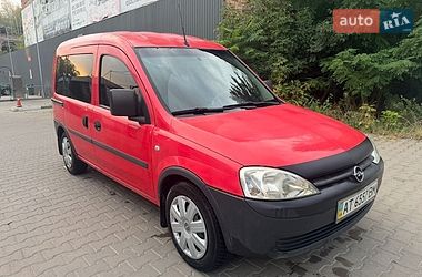 Мінівен Opel Combo 2008 в Коломиї