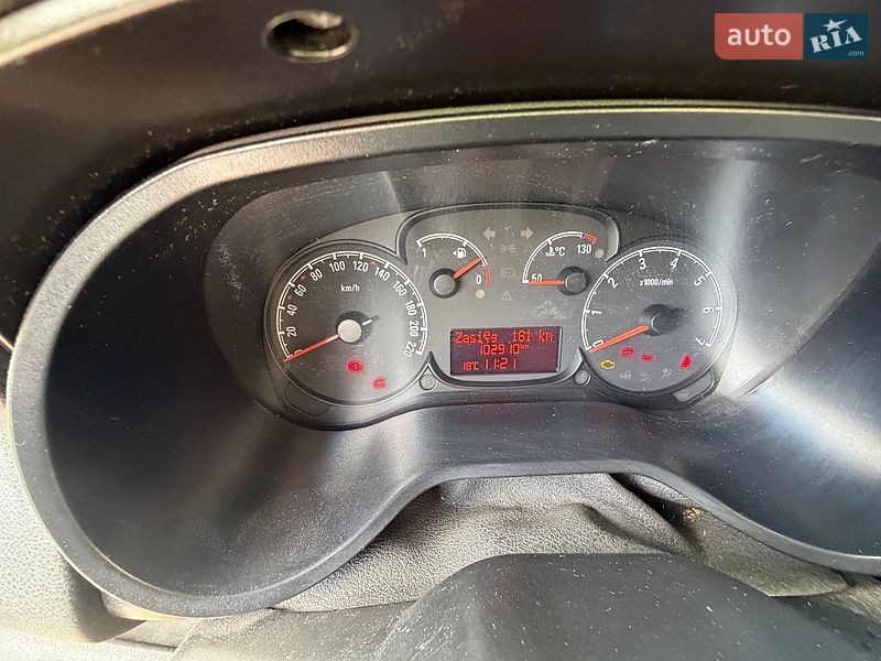 Мінівен Opel Combo 2012 в Умані