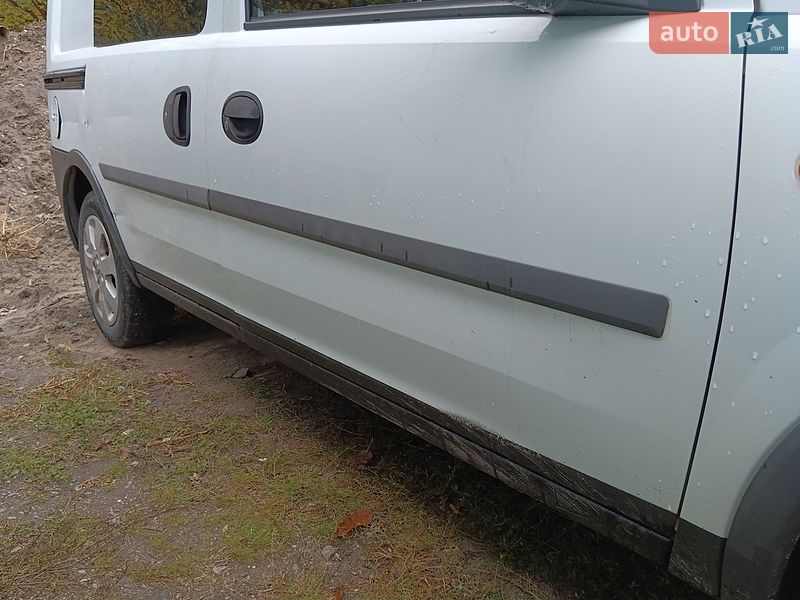 Мінівен Opel Combo 2002 в Кременчуці