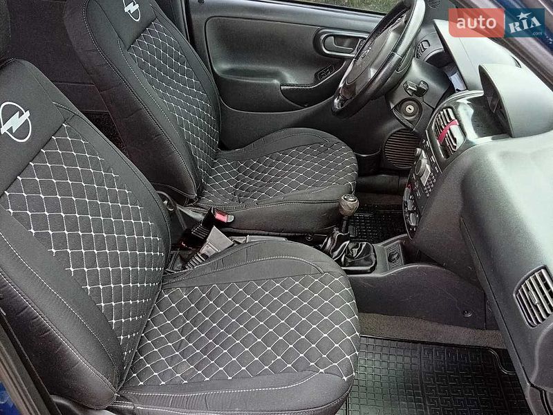 Минивэн Opel Combo 2009 в Черновцах