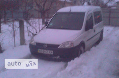 Грузопассажирский фургон Opel Combo 2006 в 