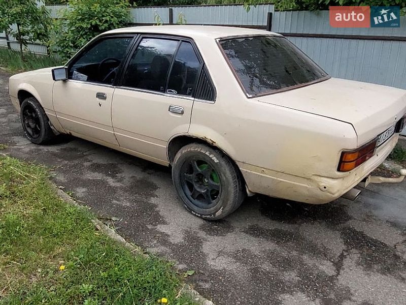 Седан Opel Commodore 1982 в Киеве фото 6 Седан Opel Commodore 1982 в Киеве