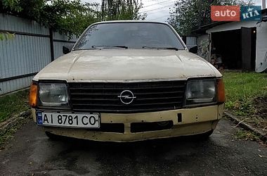 Седан Opel Commodore 1982 в Киеве Седан Opel Commodore 1982 в Киеве