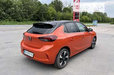 Хэтчбек Opel Corsa-e 2020 в 
