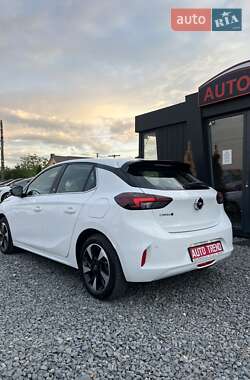 Хетчбек Opel Corsa-e 2022 в 