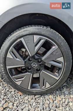 Хэтчбек Opel Corsa-e 2020 в 