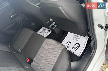 Хэтчбек Opel Corsa-e 2021 в 