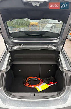 Хэтчбек Opel Corsa-e 2020 в 