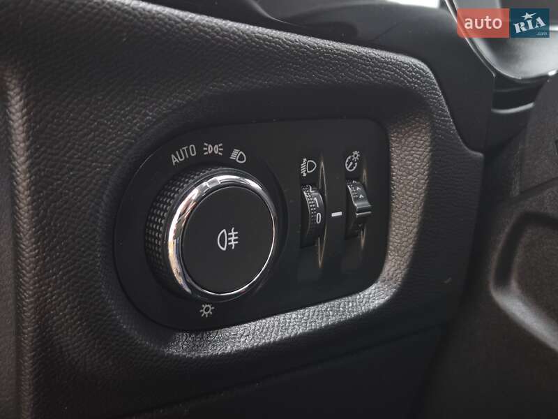 Хетчбек Opel Corsa-e 2021 в Львові