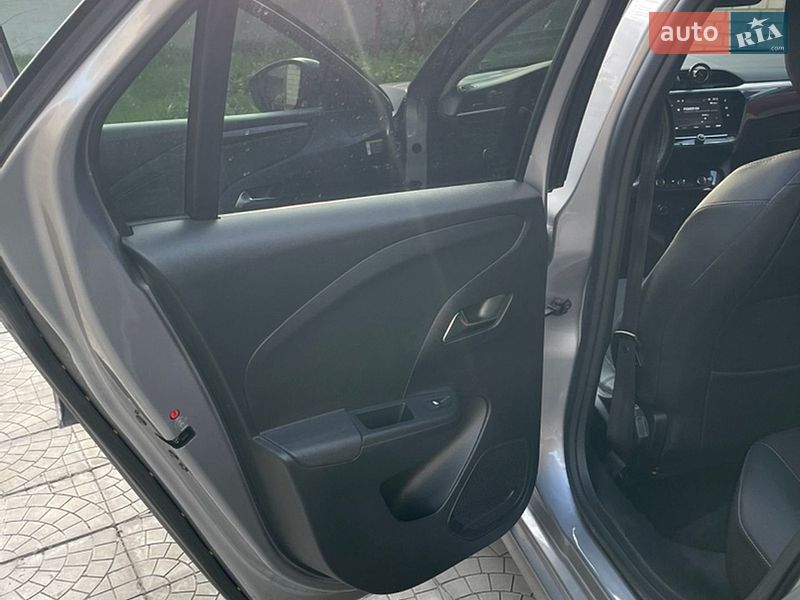 Хэтчбек Opel Corsa-e 2021 в Киеве