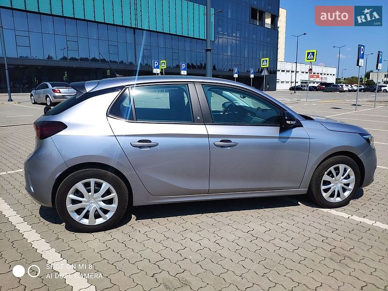 Listing photo 24