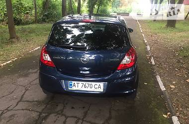 Хэтчбек Opel Corsa 2011 в Калуше