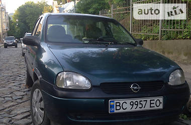 Хэтчбек Opel Corsa 1997 в Львове