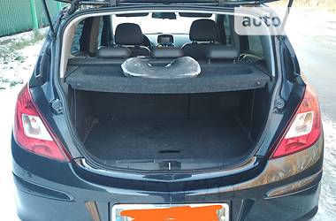 Хетчбек Opel Corsa 2009 в 