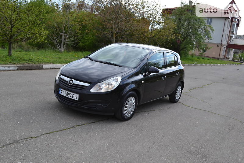Хетчбек Opel Corsa 2009 в Калуші