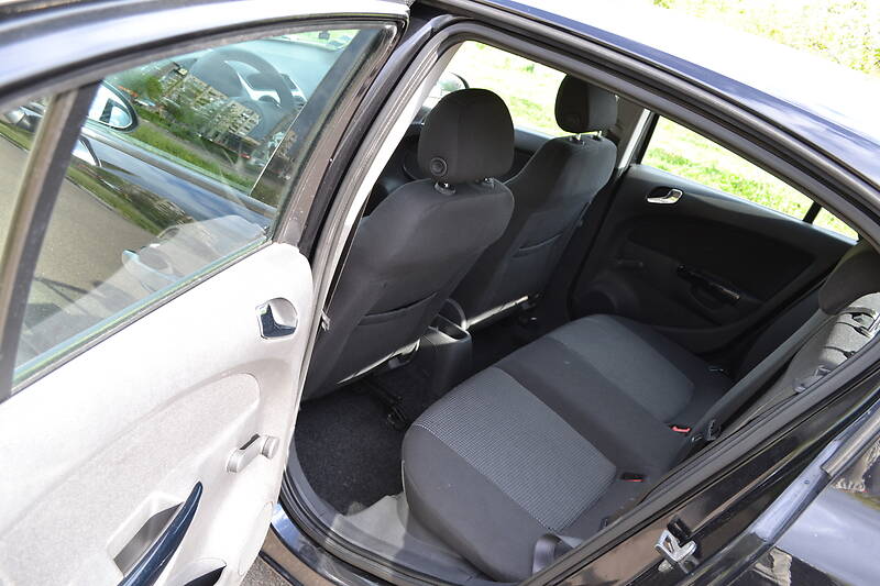 Хетчбек Opel Corsa 2009 в Калуші