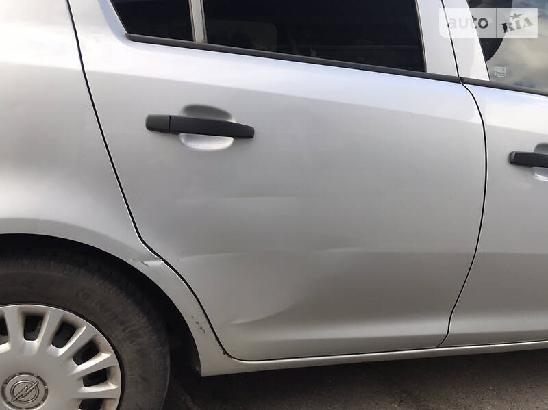 Хетчбек Opel Corsa 2012 в Харкові