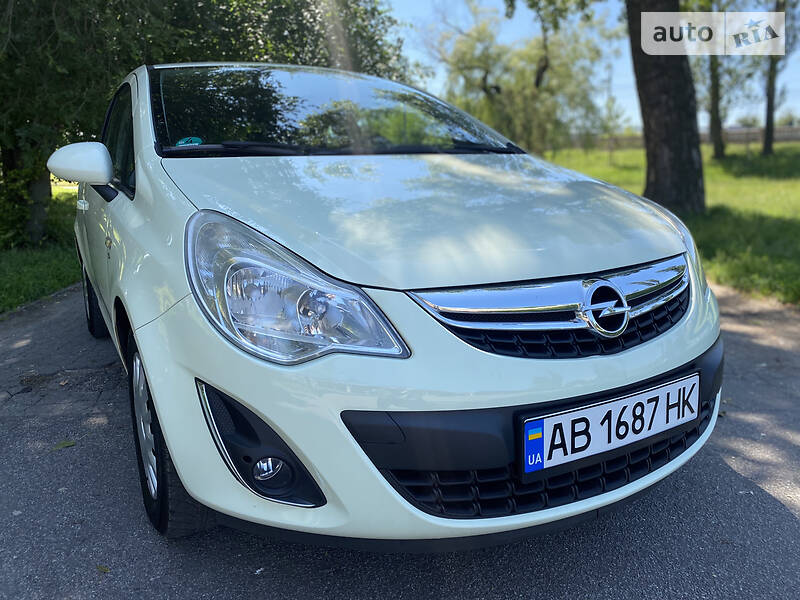 Хетчбек Opel Corsa 2011 в Вінниці