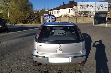 Хэтчбек Opel Corsa 2004 в Луцке