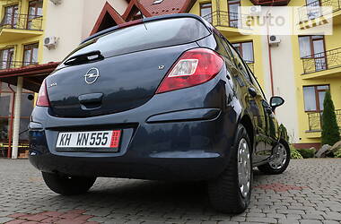Хетчбек Opel Corsa 2007 в 