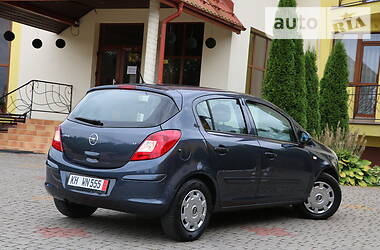 Хетчбек Opel Corsa 2007 в 