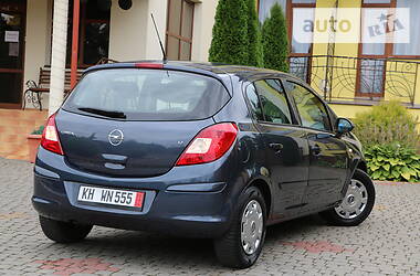 Хетчбек Opel Corsa 2007 в 