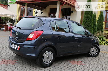 Хетчбек Opel Corsa 2007 в 