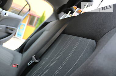 Хетчбек Opel Corsa 2007 в 
