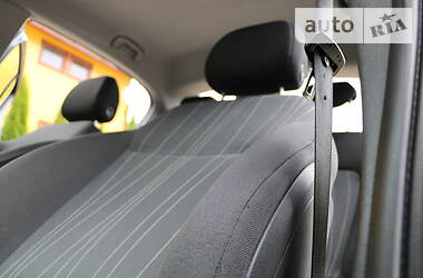 Хетчбек Opel Corsa 2007 в 