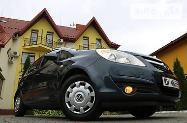 Хетчбек Opel Corsa 2007 в 
