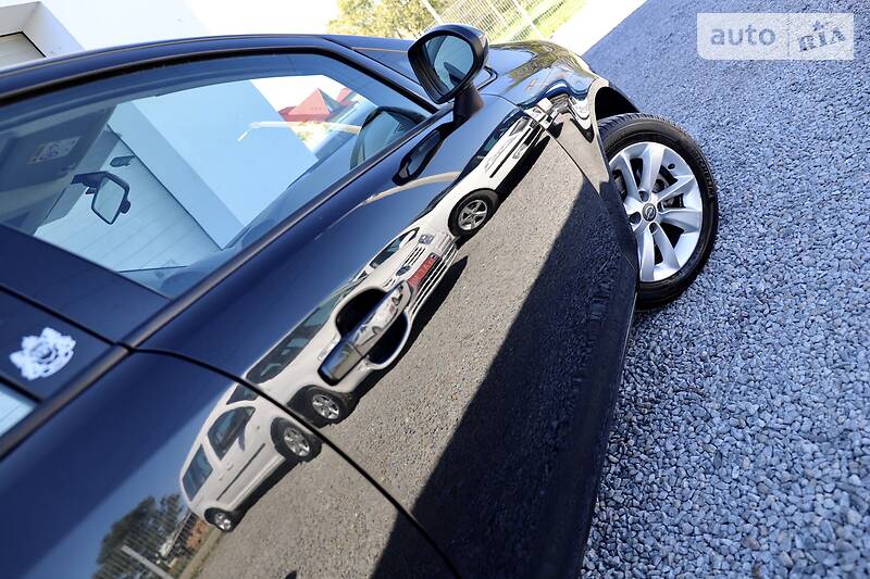 Хетчбек Opel Corsa 2015 в Дрогобичі