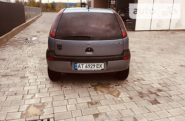 Хэтчбек Opel Corsa 2003 в Ивано-Франковске