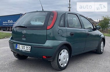 Хэтчбек Opel Corsa 2003 в Ровно