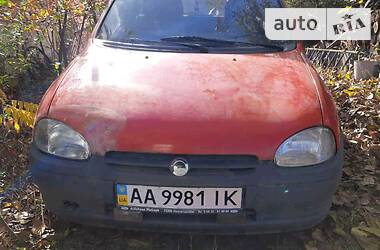 Купе Opel Corsa 1995 в Киеве