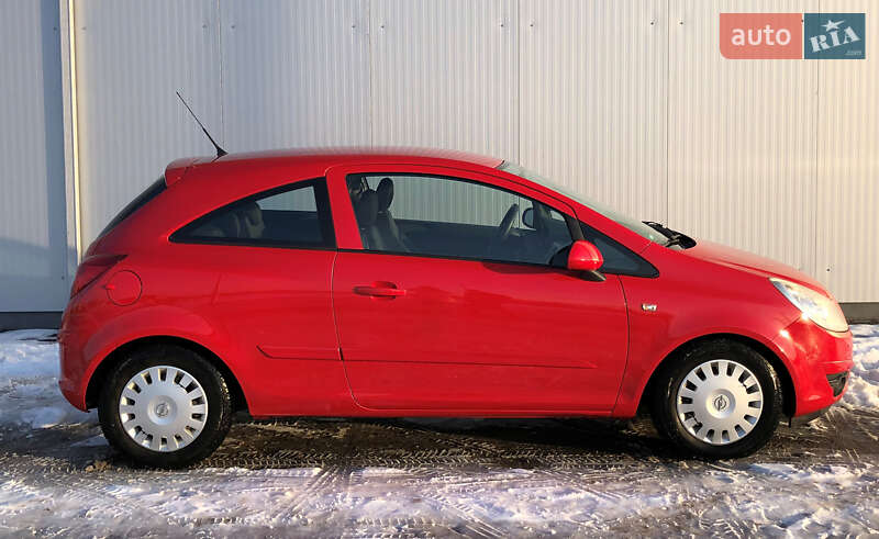 Хэтчбек Opel Corsa 2006 в Ковеле
