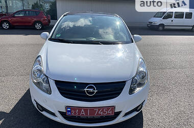 Хэтчбек Opel Corsa 2010 в Ковеле