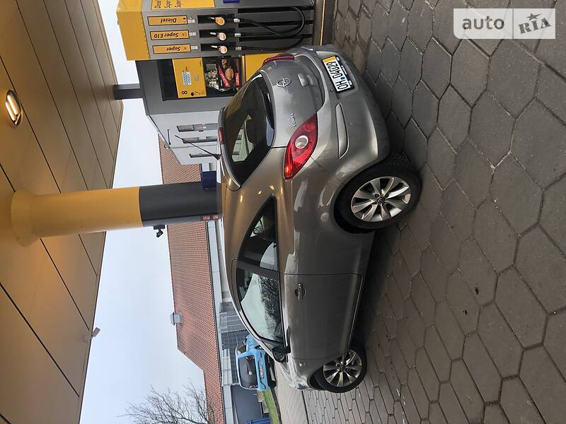 Хэтчбек Opel Corsa 2013 в Днепре