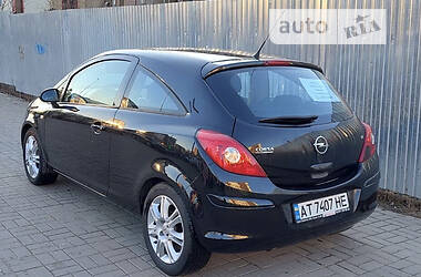 Хетчбек Opel Corsa 2008 в Івано-Франківську