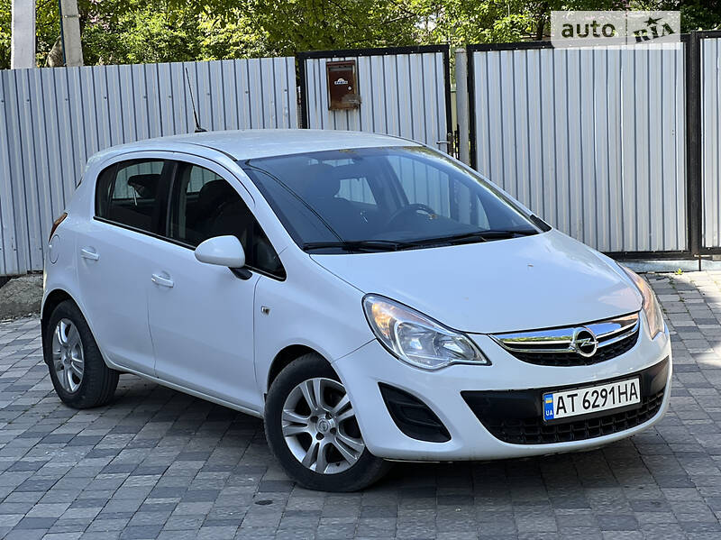 Хэтчбек Opel Corsa 2012 в Коломые
