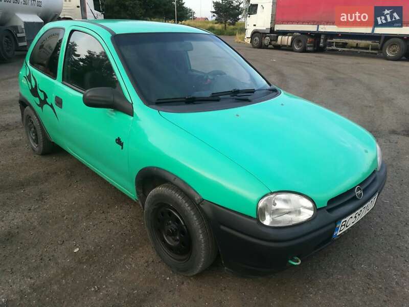 Хетчбек Opel Corsa 1996 в Львові