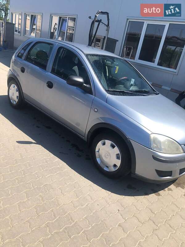 Хетчбек Opel Corsa 2003 в Мукачевому