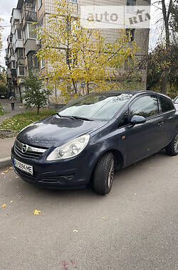 Хэтчбек Opel Corsa 2008 в Киеве