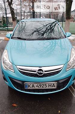 Хэтчбек Opel Corsa 2012 в Калиновке