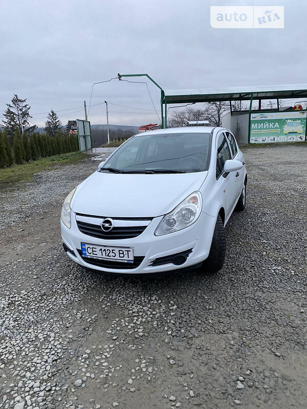 Хэтчбек Opel Corsa 2008 в Хотине