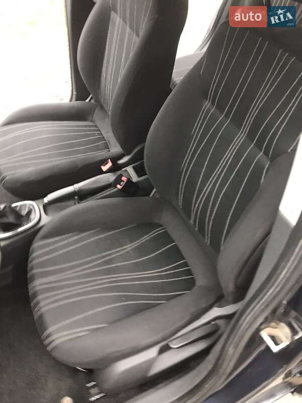 Хэтчбек Opel Corsa 2008 в Львове