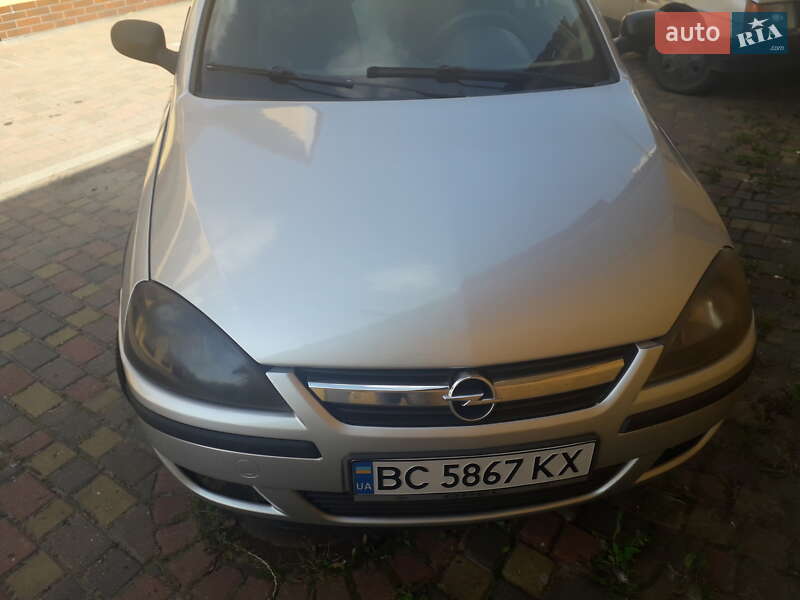 Хетчбек Opel Corsa 2002 в Шептицькому